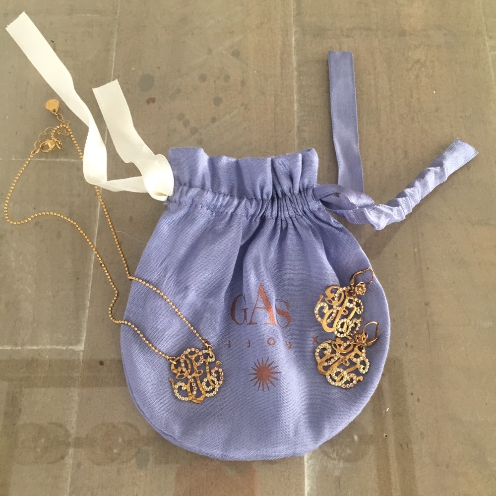 Gas Bijoux Arabesque gold earrings and necklace